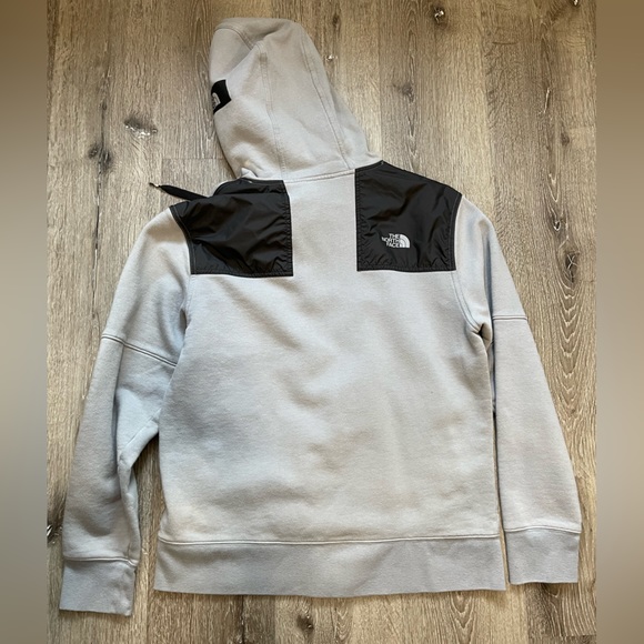 North face hoodie - Picture 5 of 6